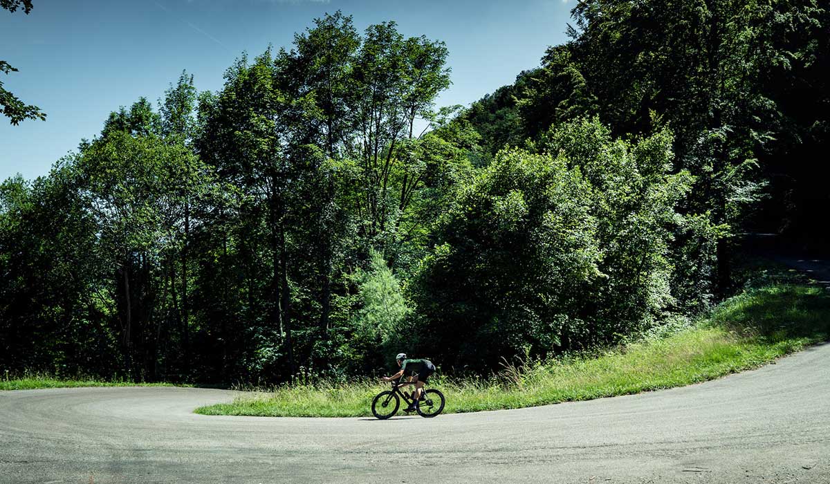 Cyclist corner Grand Colombier France