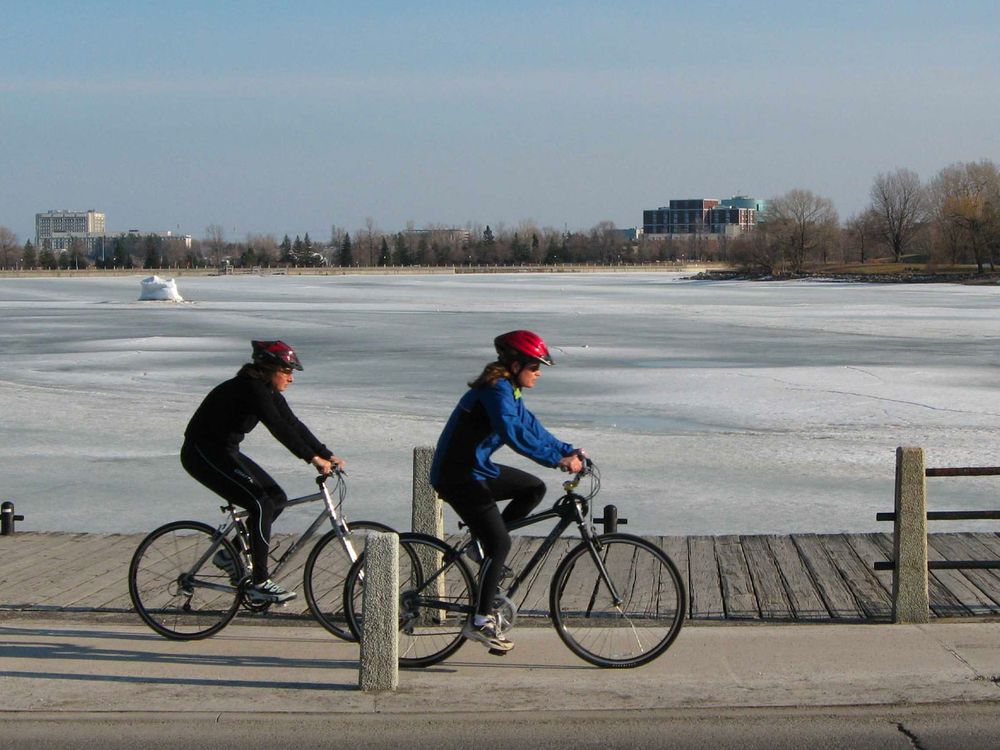 highway code cyclists abreast